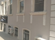 İcarəyə verilir 3 otaqlı 75 m2 ofis İçəri Şəhər m.