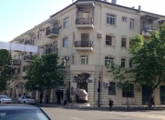 İcarəyə verilir 4 otaqlı 100 m2 ofis 28 May m.