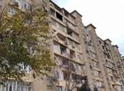 Satılır 2 otaqlı 45 m2 köhnə tikili İnşaatçılar m.