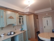 Satılır 3 otaqlı 168 m2 yeni tikili Bakı Dövlət Universiteti