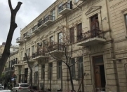 İcarəyə verilir 4 otaqlı 160 m2 ofis 28 May m.