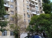 Satılır 5 otaqlı 110 m2 köhnə tikili Ukrayna dairəsi