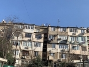 İcarəyə verilir 2 otaqlı 42 m2 köhnə tikili Memar Əcəmi m.