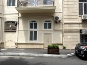 İcarəyə verilir 2 otaqlı 40 m2 köhnə tikili Fəvvarələr meydanı