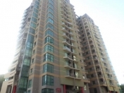 Satılır 5 otaqlı 206 m2 yeni tikili 28 May m.