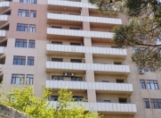 İcarəyə verilir 4 otaqlı 185 m2 yeni tikili Elmlər Akademiyası m.