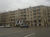 Satılır 3 otaqlı 112 m2 köhnə tikili Yasamal r.