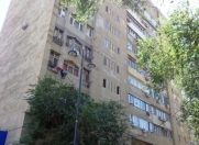 İcarəyə verilir 3 otaqlı 100 m2 köhnə tikili 28 May m.