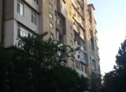 Satılır 2 otaqlı 70 m2 köhnə tikili Ayna Sultanova heykəli