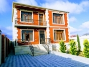 Satılır 4 otaqlı 200 m2 bağ evi Şüvəlan Park ticarət mərkəzi