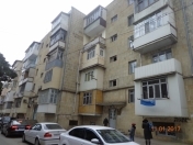 İcarəyə verilir 5 otaqlı 140 m2 köhnə tikili Yasamal r.