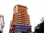 İcarəyə verilir 3 otaqlı 165 m2 yeni tikili Nizami m.