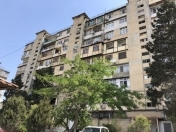 Satılır 5 otaqlı 170 m2 köhnə tikili Gənclik m.