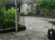 İcarəyə verilir 4 otaqlı 120 m2 villa Qax