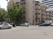 İcarəyə verilir 2 otaqlı 20 m2 ofis 28 Mall