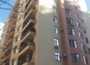 İcarəyə verilir 3 otaqlı 146 m2 yeni tikili 28 May m.