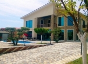Satılır 8 otaqlı 800 m2 bağ evi Mərdəkan