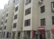 Satılır 2 otaqlı 54 m2 köhnə tikili İnşaatçılar m.