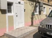 İcarəyə verilir 3 otaqlı 160 m2 ofis Azadlıq prospekti m.