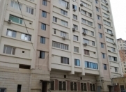 Satılır 2 otaqlı 57 m2 köhnə tikili Azadlıq prospekti m.