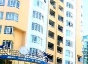 İcarəyə verilir 3 otaqlı 140 m2 yeni tikili 28 May m.