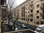 İcarəyə verilir 3 otaqlı 90 m2 köhnə tikili Gənclik m.