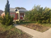 İcarəyə verilir 2 otaqlı 110 m2 bağ evi Buzovna