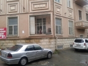 Satılır 3 otaqlı 70 m2 obyekt Koala parkı