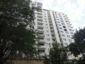 Satılır 1 otaqlı 63 m2 yeni tikili 28 May m.