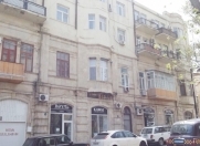 İcarəyə verilir 3 otaqlı 80 m2 köhnə tikili Sahil m.