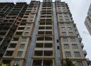 İcarəyə verilir 3 otaqlı 138 m2 yeni tikili 28 May m.