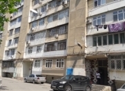 Satılır 3 otaqlı 85 m2 köhnə tikili İnşaatçılar m.