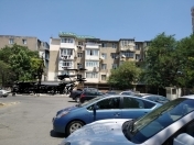 Satılır 3 otaqlı 76 m2 köhnə tikili İnşaatçılar m.