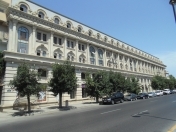 İcarəyə verilir 4 otaqlı 70 m2 köhnə tikili Dədə Qorqud parkı