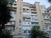 Satılır 2 otaqlı 60 m2 köhnə tikili 8 mkr