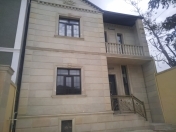 Satılır 5 otaqlı 200 m2 həyət evi Xırdalan