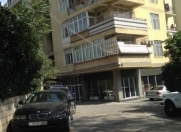 İcarəyə verilir 4 otaqlı 160 m2 yeni tikili Gənclik m.