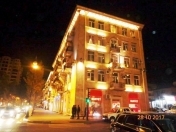 İcarəyə verilir 3 otaqlı 90 m2 köhnə tikili Səbail r.