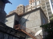 Satılır 3 otaqlı 52 m2 həyət evi Rusiya səfirliyi