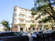 İcarəyə verilir 3 otaqlı 80 m2 köhnə tikili Səbail r.