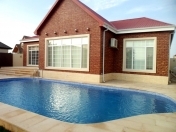 Satılır 4 otaqlı 200 m2 bağ evi Mərdəkan