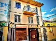 Satılır 6 otaqlı 180 m2 həyət evi Xırdalan