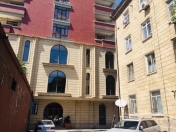 Satılır 3 otaqlı 5200 m2 obyekt 28 May m.