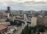 İcarəyə verilir 3 otaqlı 110 m2 yeni tikili Moskva univermağı