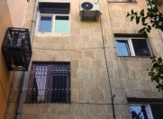 Satılır 2 otaqlı 65 m2 köhnə tikili Yeni Yasamal