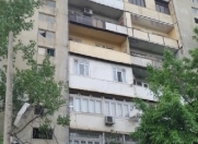 Satılır 4 otaqlı 100 m2 köhnə tikili Ukrayna dairəsi