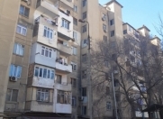 Satılır 2 otaqlı 60 m2 köhnə tikili Əhmədli m.
