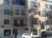 Satılır 3 otaqlı 110 m2 obyekt Sahil m.