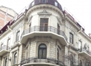 İcarəyə verilir 4 otaqlı 100 m2 ofis 28 May m.