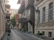 Satılır 1 otaqlı 20 m2 köhnə tikili Fəvvarələr meydanı